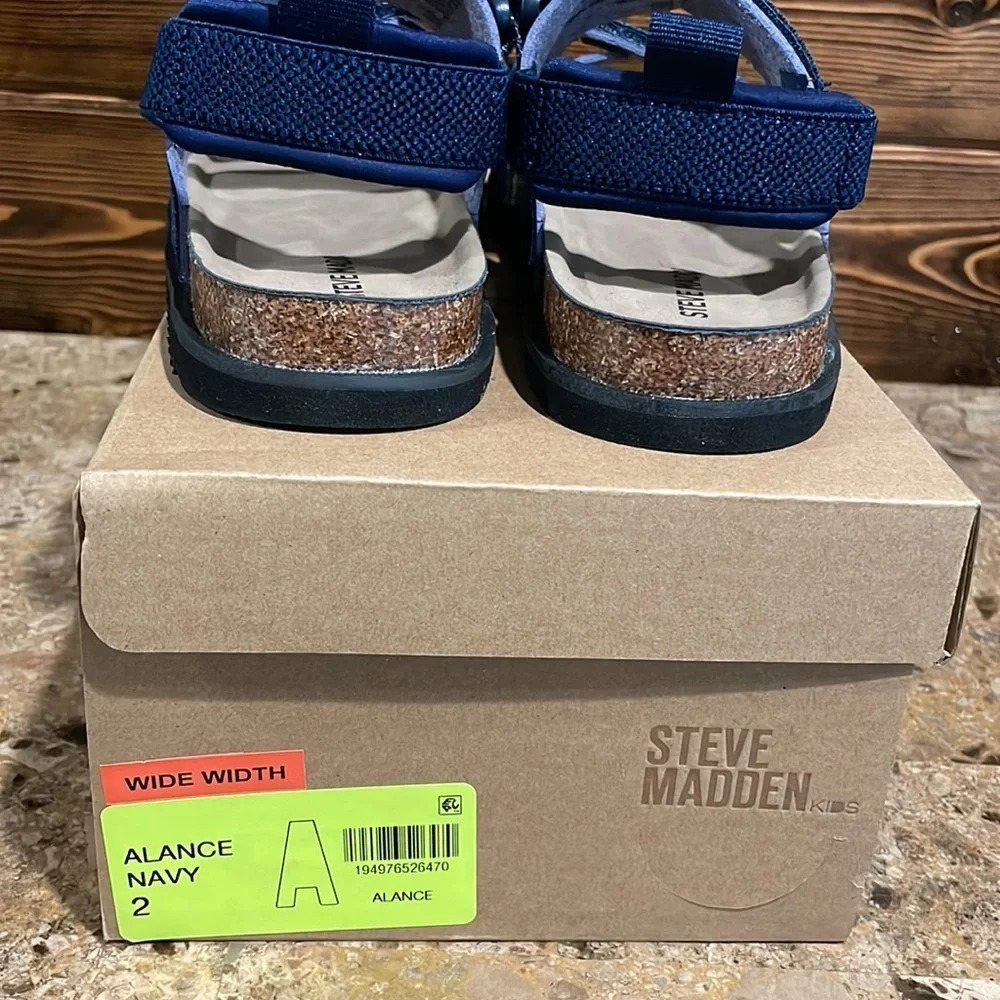 Steve Madden Boy’s Sandals - Picture 9 of 9